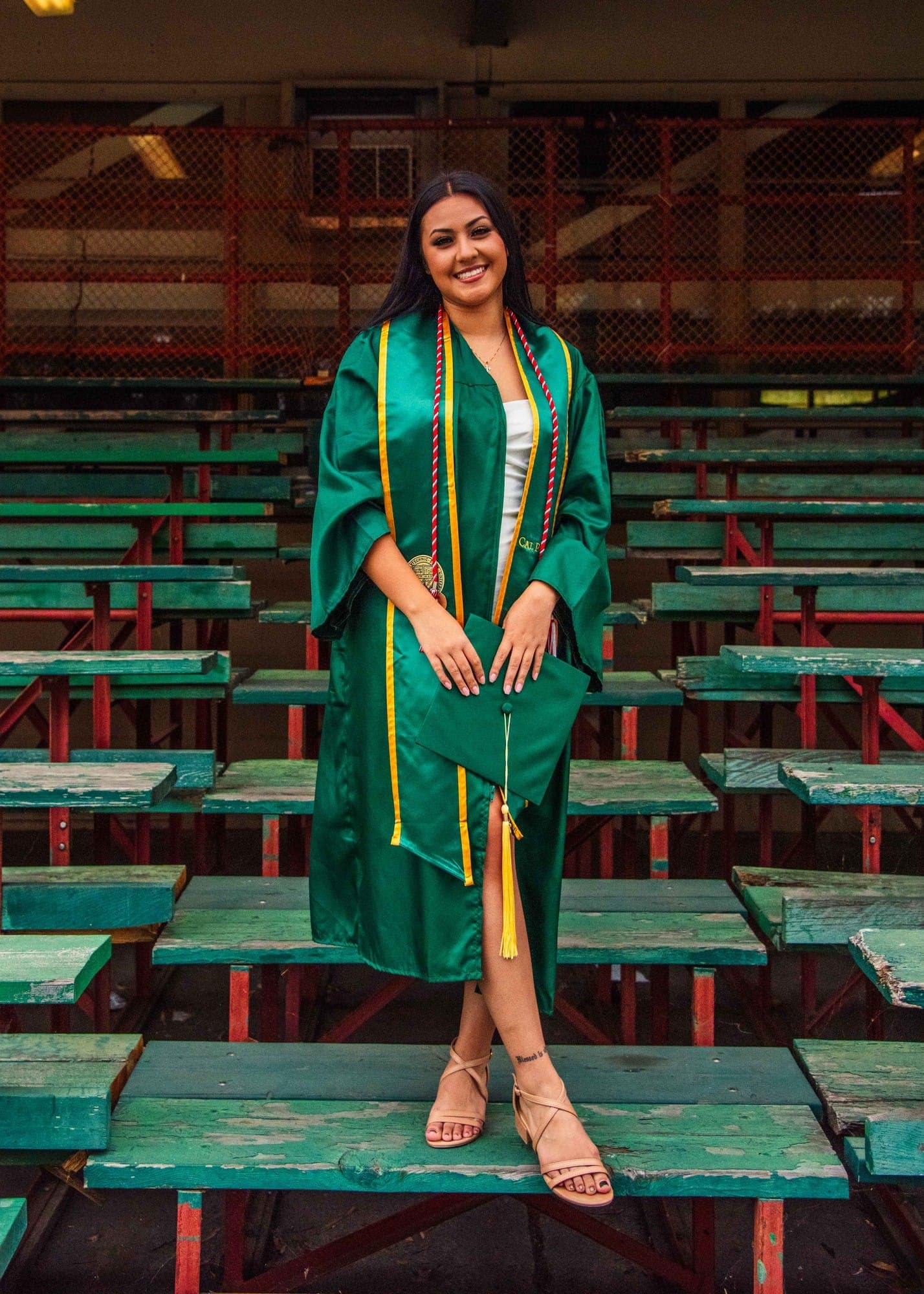 Photograph - 06-08-24-grad-38.JPG