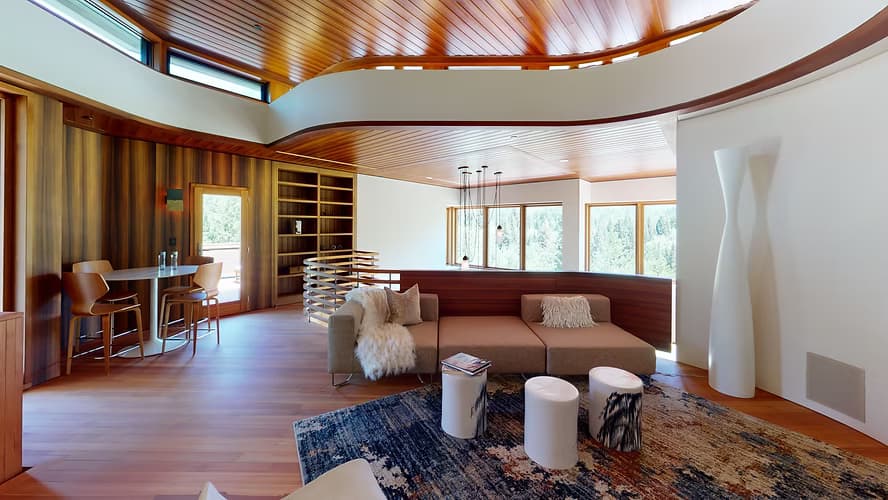 Real estate interior photograph